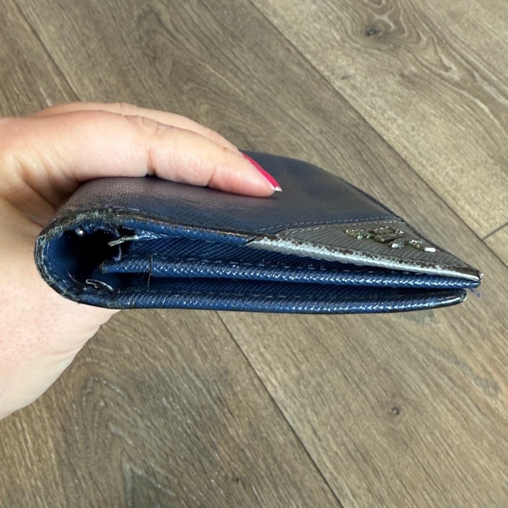 Vintage Prada Blue Leather Wallet - Picture 9 of 16